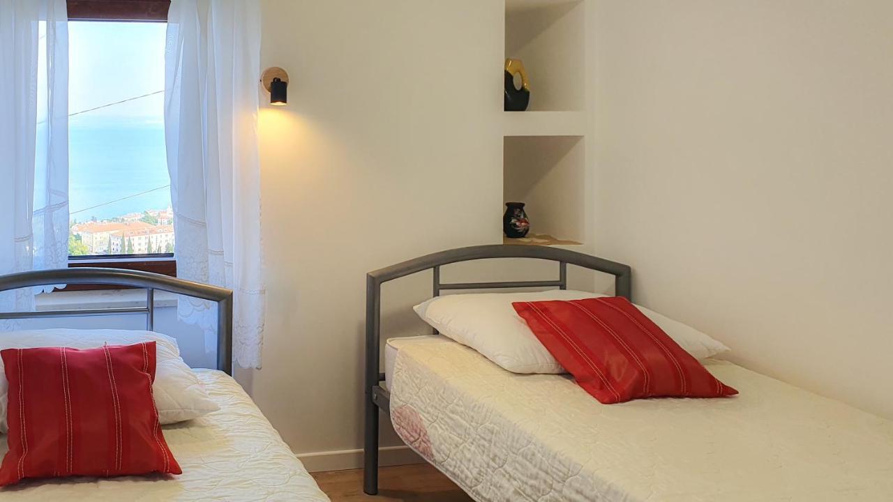 Apartment Bugenvilija Lovran Kültér fotó