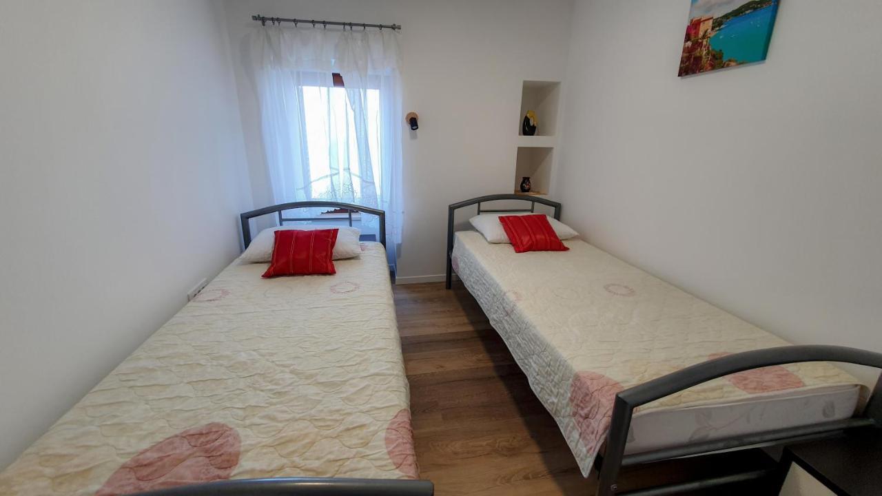 Apartment Bugenvilija Lovran Kültér fotó